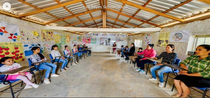 The Los Reyes school house, supported by Mithril